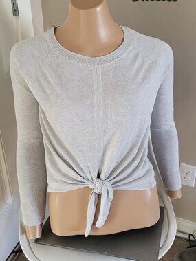 Lightweight sweater
